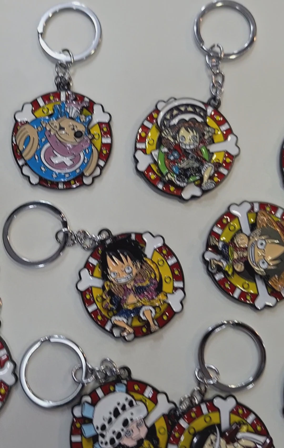 Llaveros metalicos moviles de One Piece