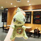 llavero larvitar 16cm - amplitudmodulada