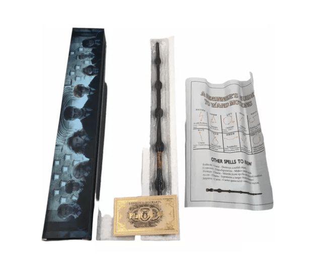 Varita de Harry Potter 42 cm + ticket de plataforma 9 3/4 y guia de hechizos - amplitudmodulada